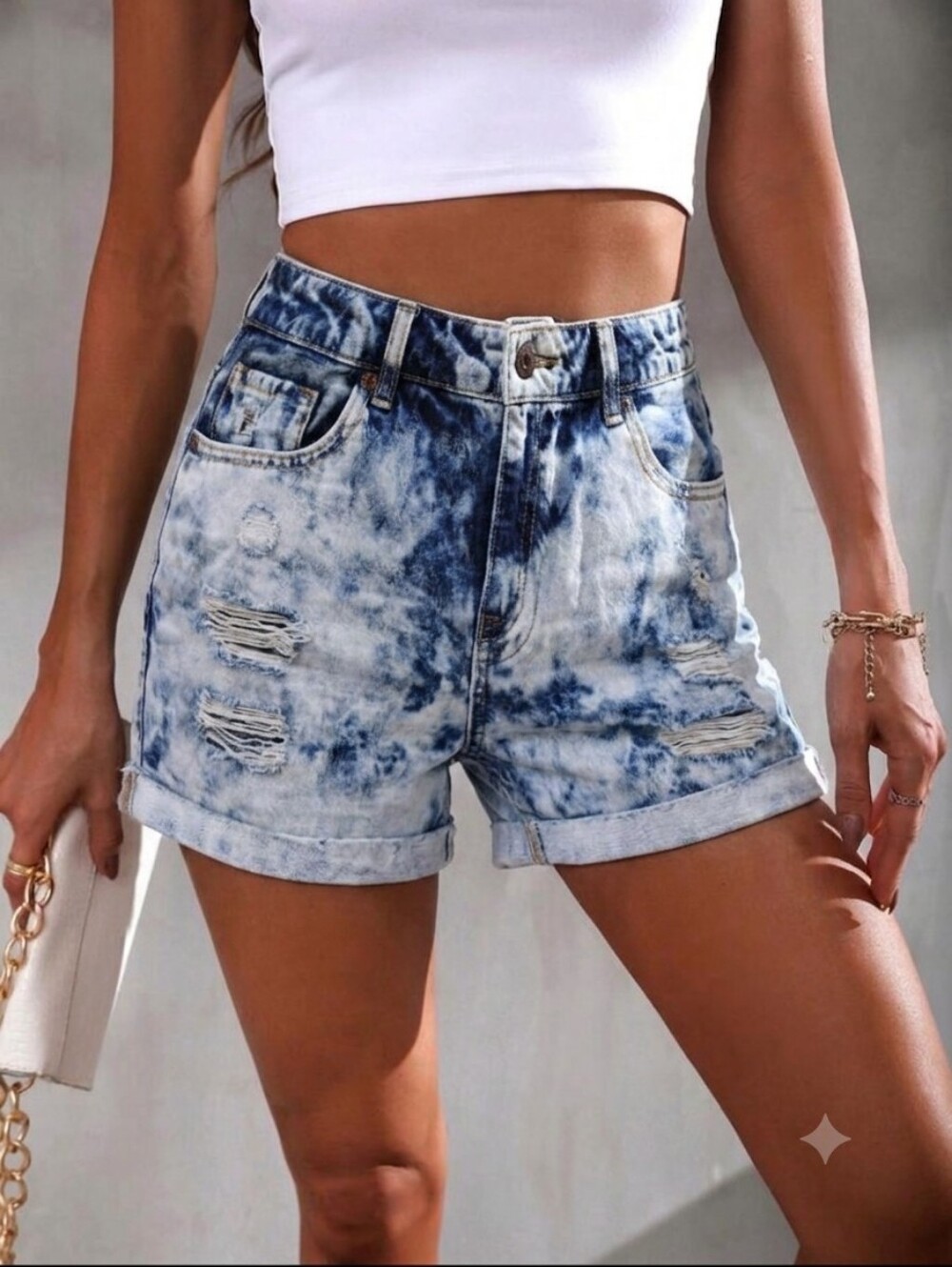 Forever 21 Blue Bleach-Wash Distressed High-Rise Denim Shorts